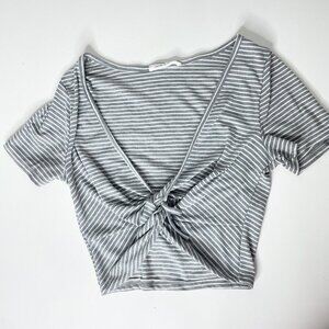 Caution To The Wind Women’s Tie Bottom Top Size L Striped Black and White V-neck